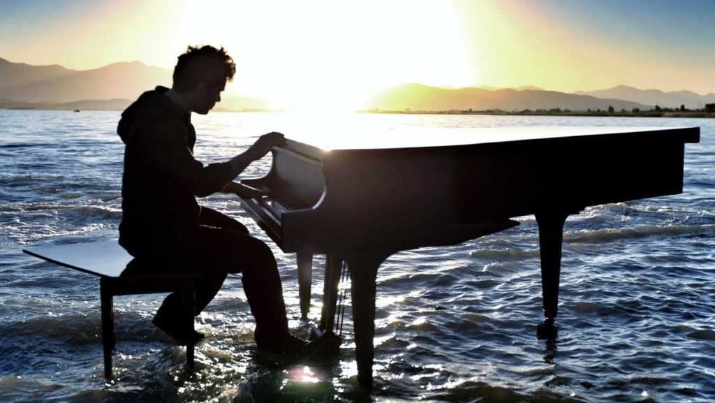Floating Piano concert