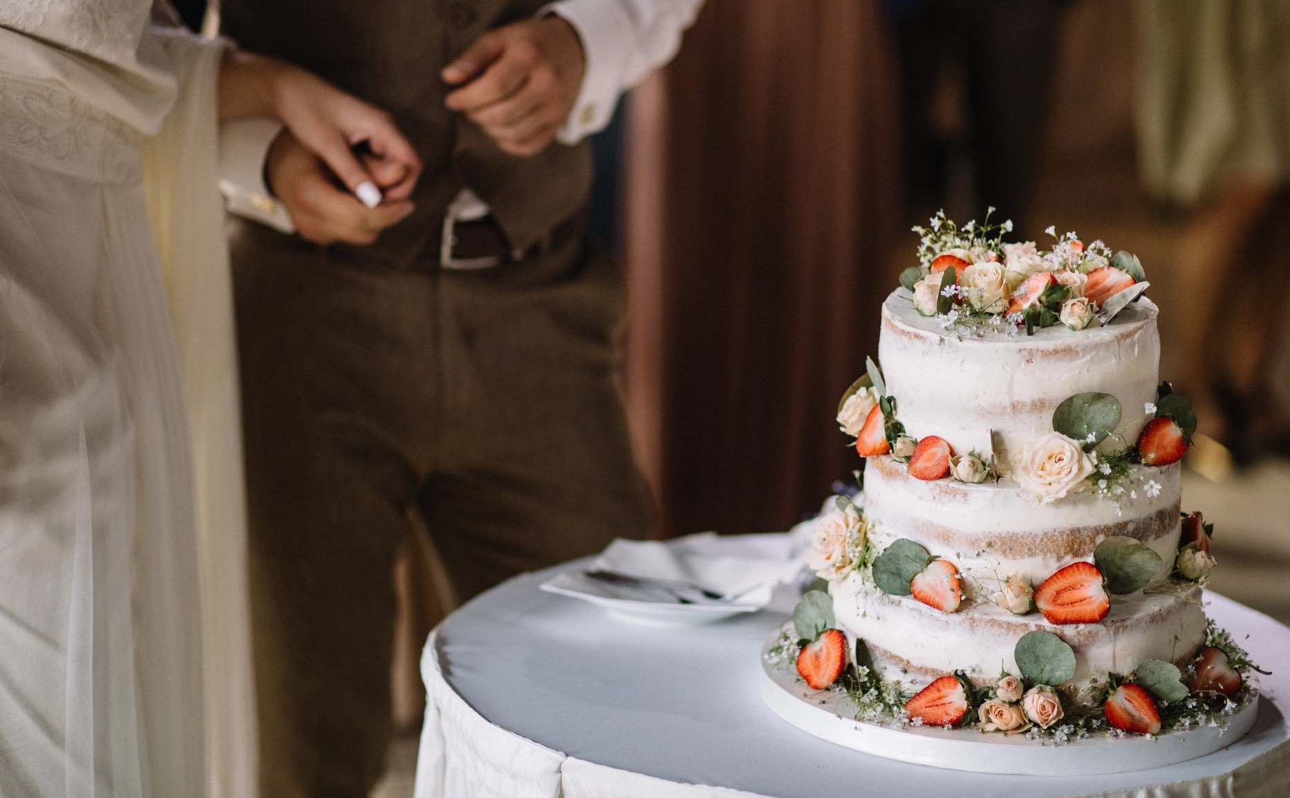 wedding cake lake como