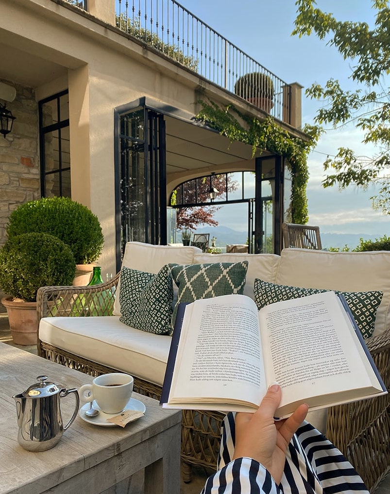 Villa La madonna book